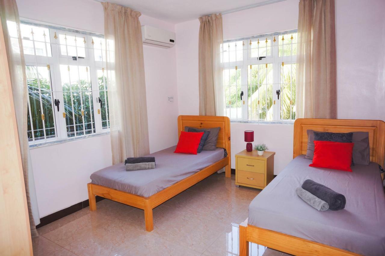 Lotus Villa Sun Apartment Flic-en-Flacq 外观 照片